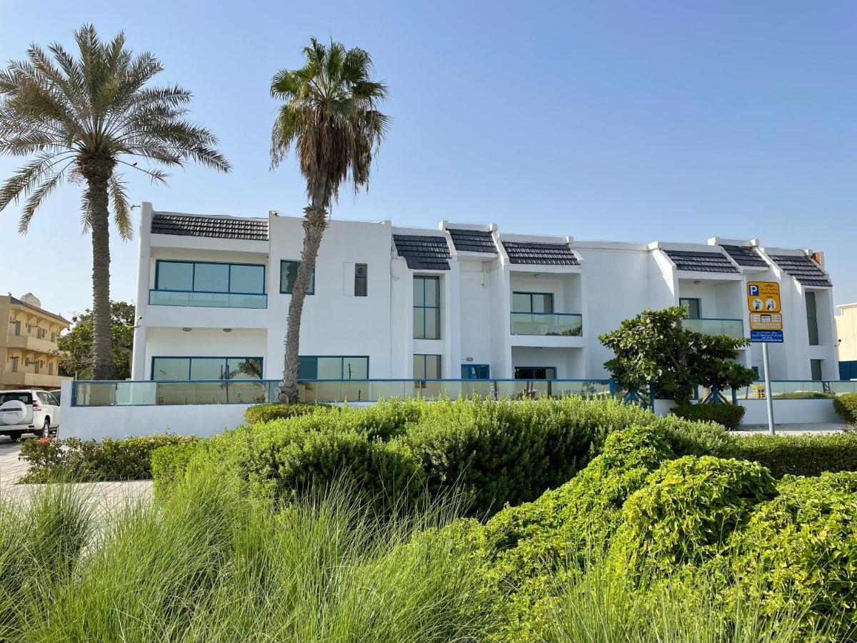 Al Corniche Hotel Шарджа Екстериор снимка