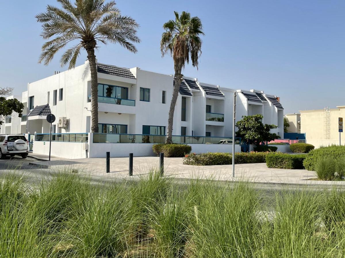 Al Corniche Hotel Шарджа Екстериор снимка