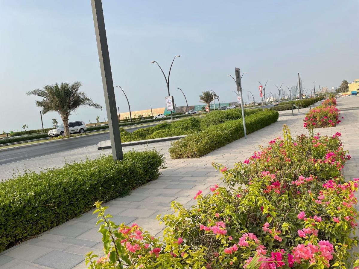 Al Corniche Hotel Шарджа Екстериор снимка