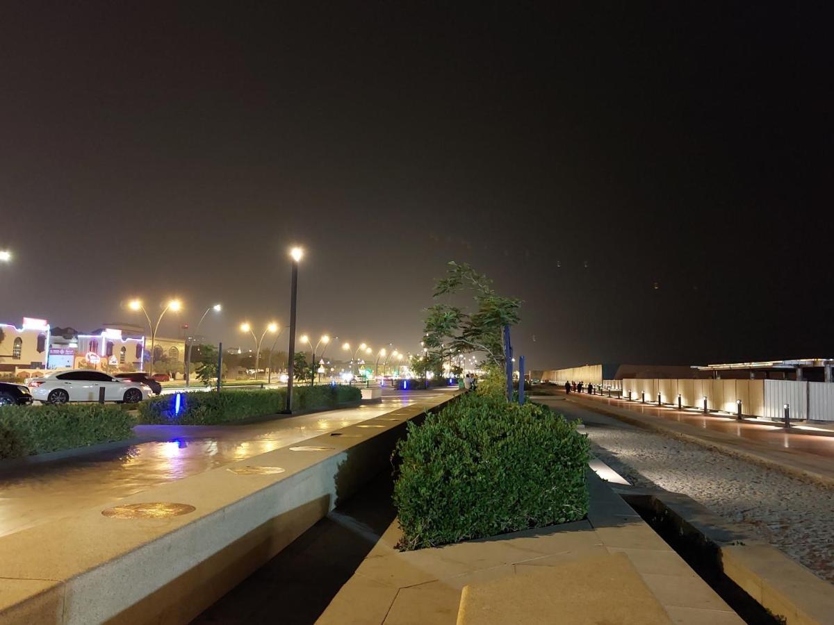 Al Corniche Hotel Шарджа Екстериор снимка