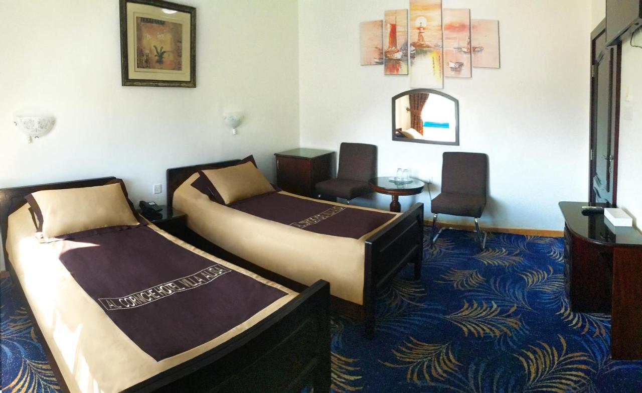 Al Corniche Hotel Шарджа Екстериор снимка