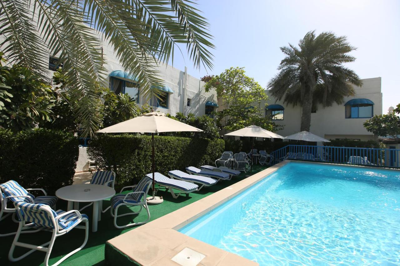Al Corniche Hotel Шарджа Екстериор снимка